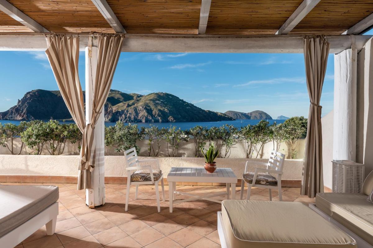 Therasia Resort Sea and SPA - The Leading Hotels of the World