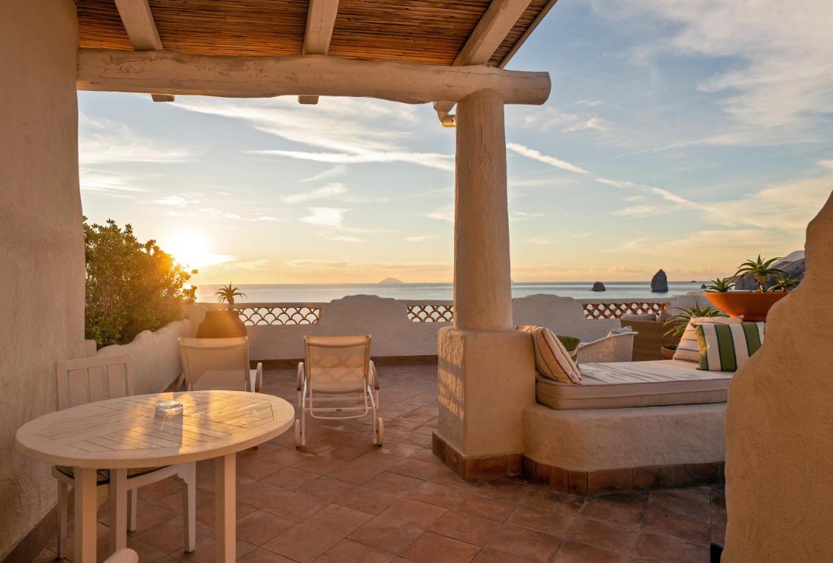 Therasia Resort Sea and SPA - The Leading Hotels of the World