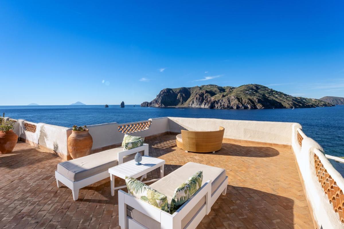 Therasia Resort Sea and SPA - The Leading Hotels of the World