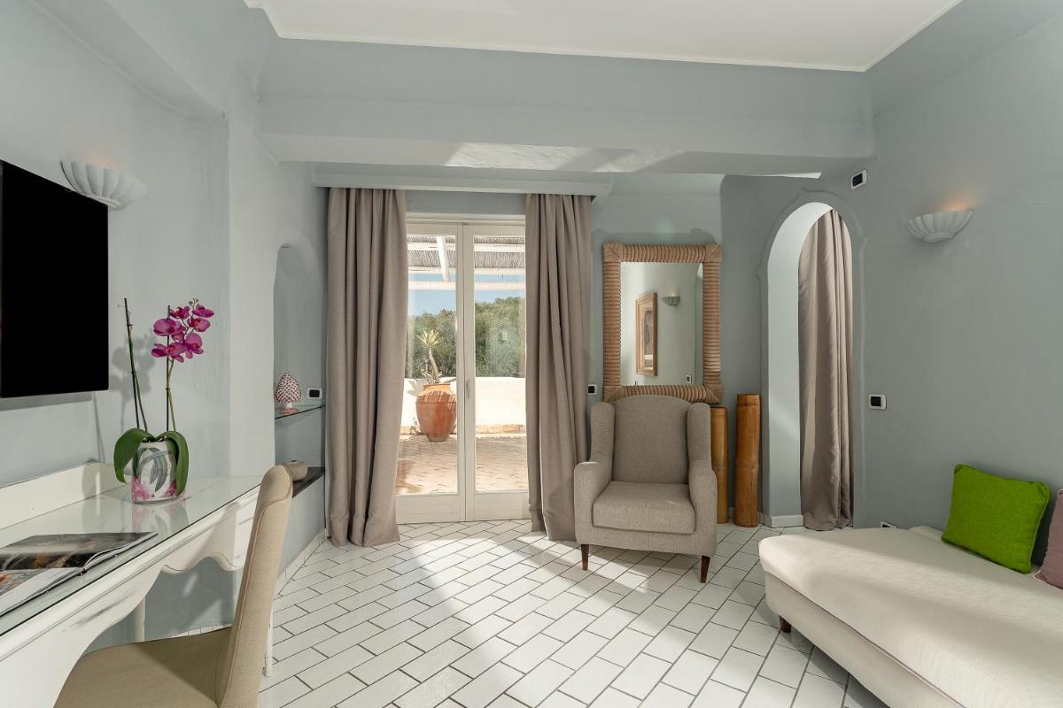 Therasia Resort Sea and SPA - The Leading Hotels of the World