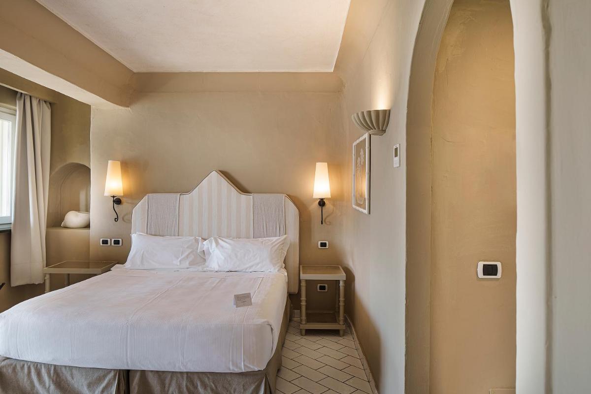 Therasia Resort Sea and SPA - The Leading Hotels of the World