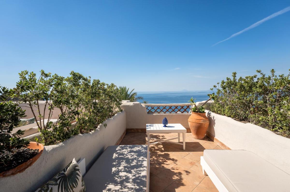 Therasia Resort Sea and SPA - The Leading Hotels of the World