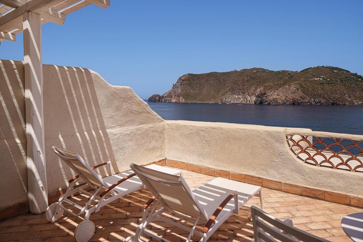 Therasia Resort Sea and SPA - The Leading Hotels of the World