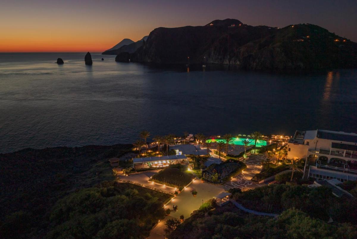 Therasia Resort Sea and SPA - The Leading Hotels of the World