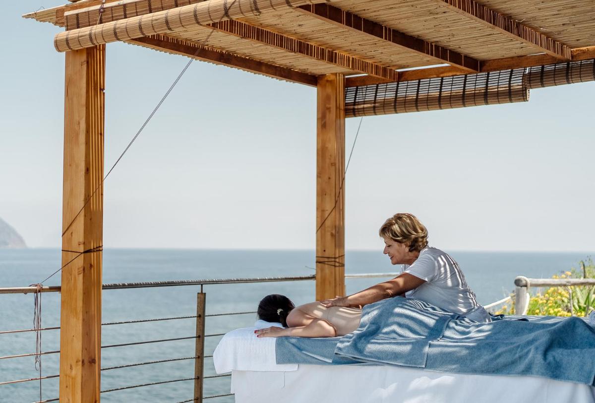 Therasia Resort Sea and SPA - The Leading Hotels of the World