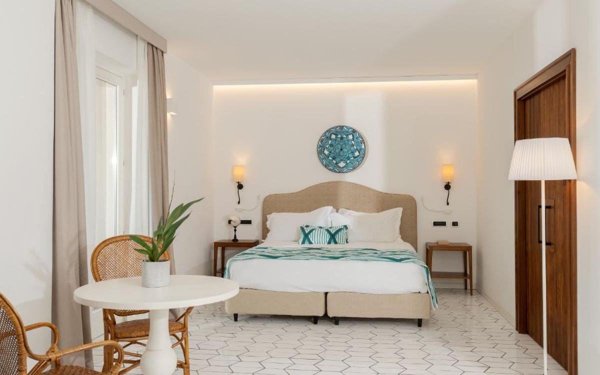 Therasia Resort Sea and SPA - The Leading Hotels of the World