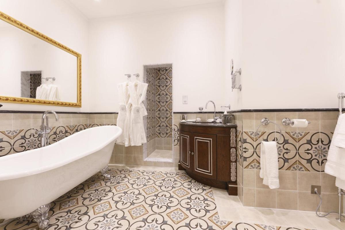 Thornbury Castle - A Relais & Chateaux Hotel