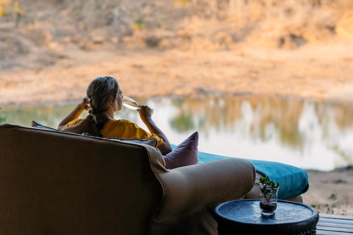 Waterbuck Game Lodge Thornybush Nature Reserve