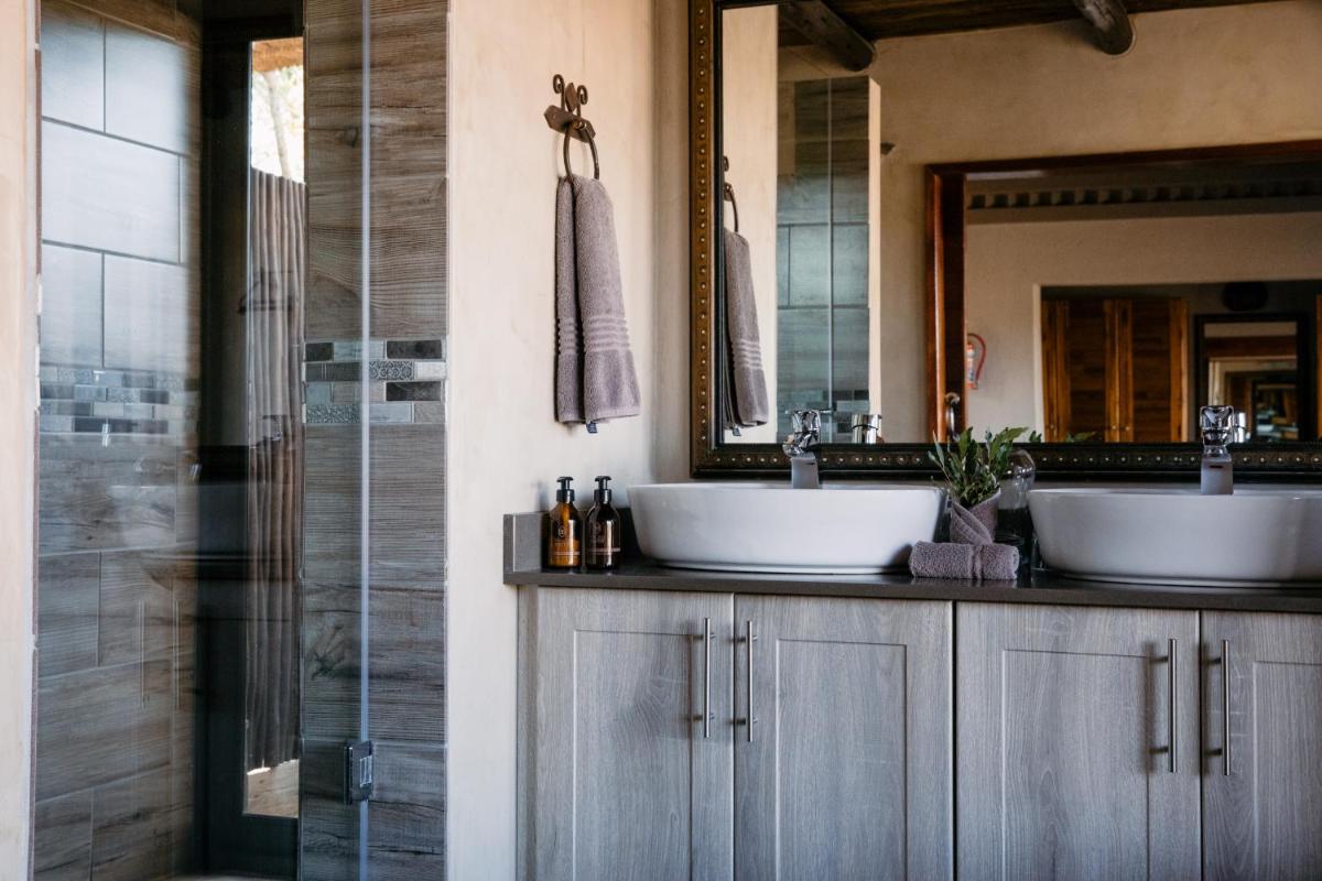 Waterbuck Game Lodge Thornybush Nature Reserve