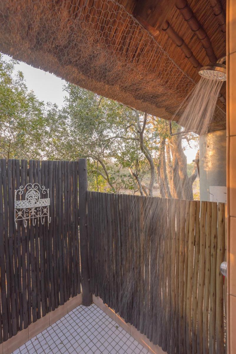 Waterbuck Game Lodge Thornybush Nature Reserve