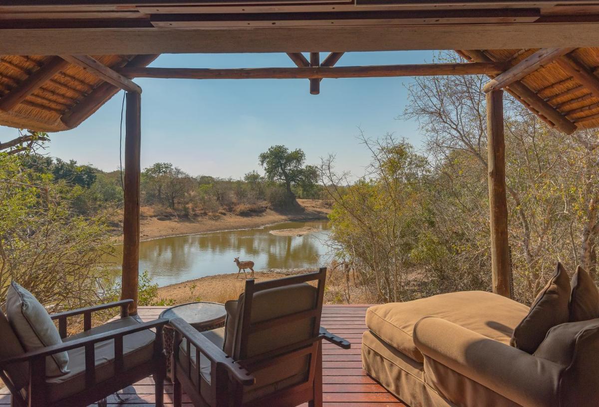 Waterbuck Game Lodge Thornybush Nature Reserve