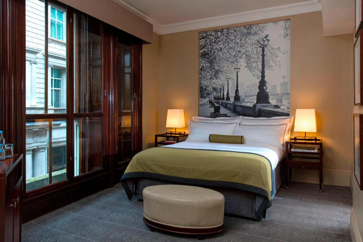 Threadneedles, Autograph Collection