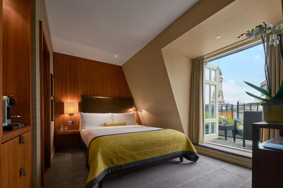 Threadneedles, Autograph Collection