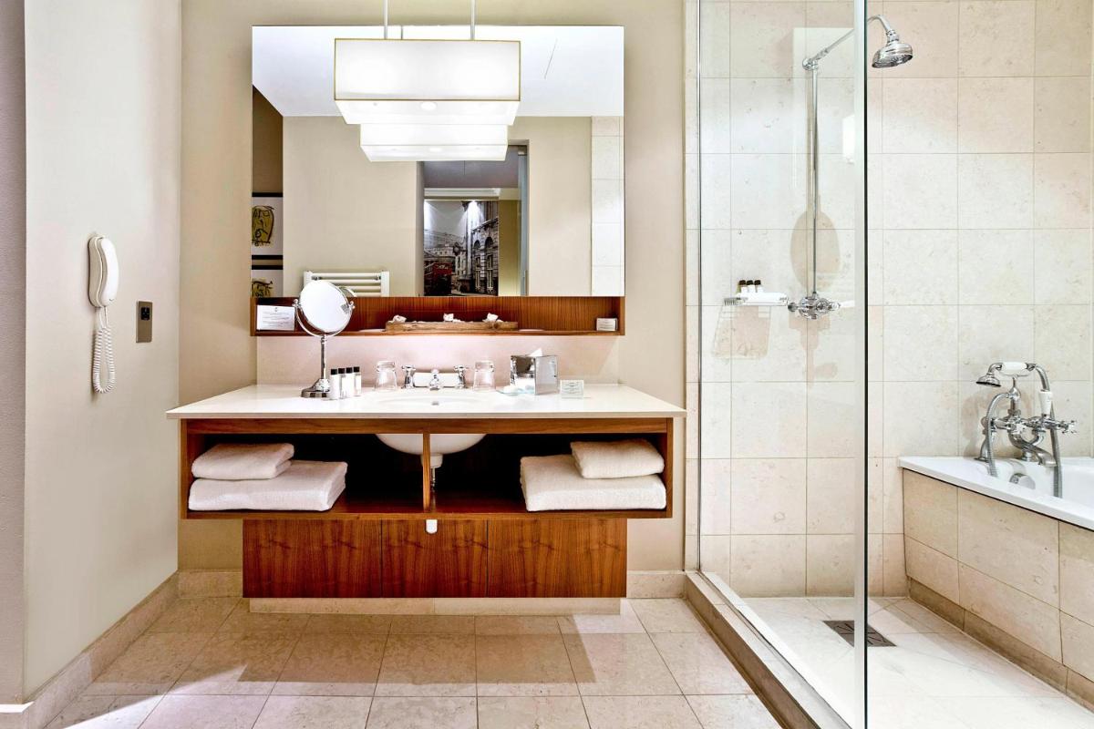 Threadneedles, Autograph Collection