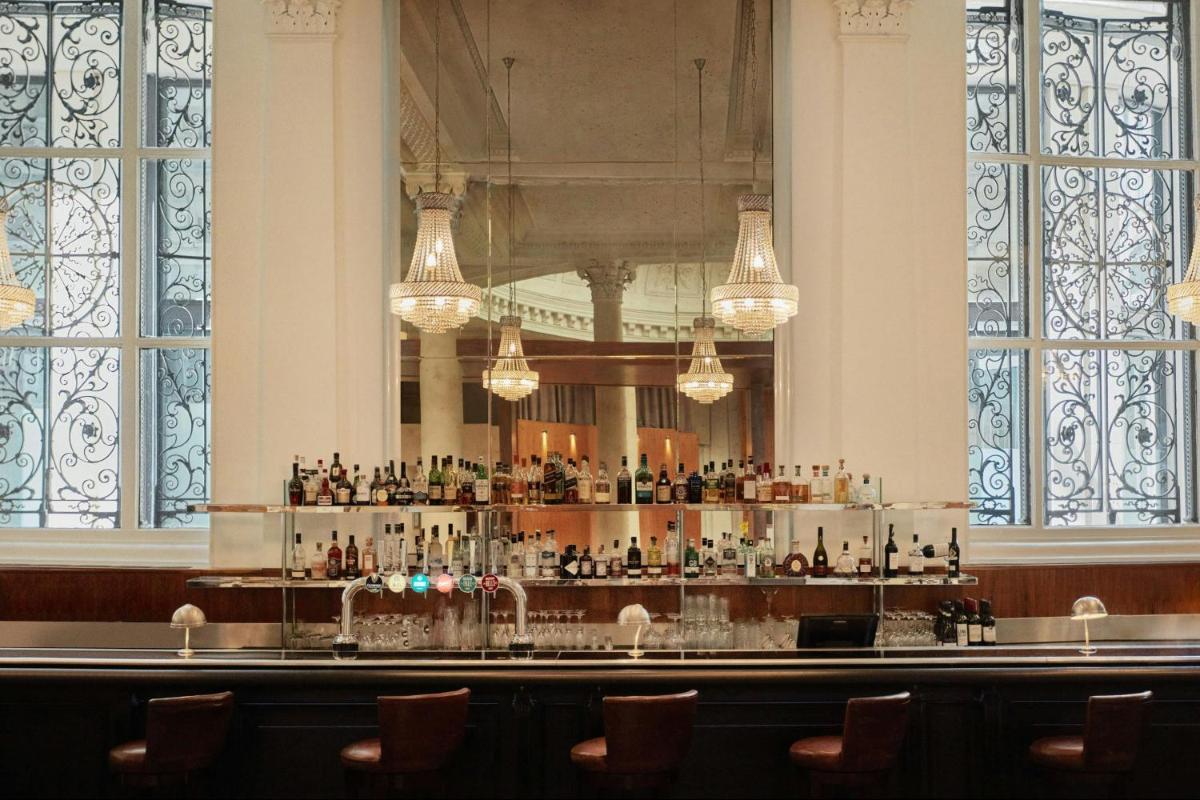 Threadneedles, Autograph Collection