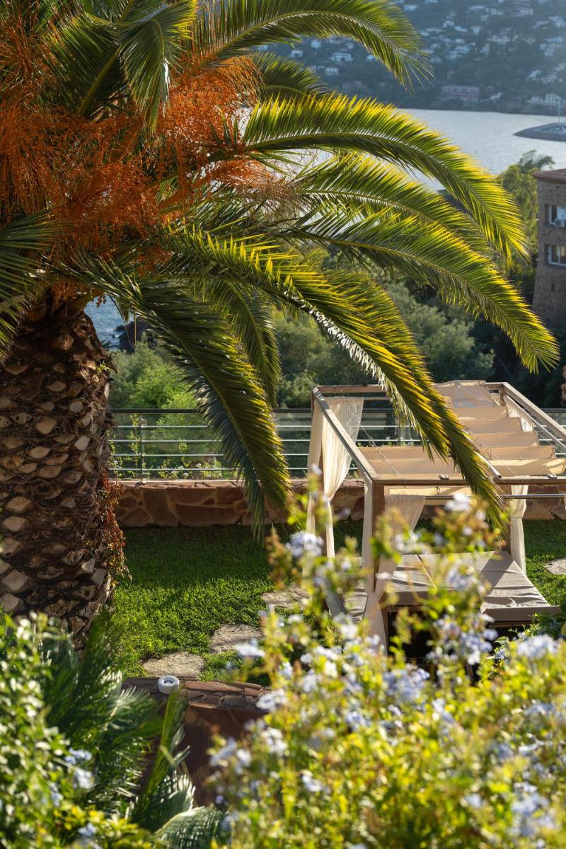 Tiara Yaktsa Côte d’Azur