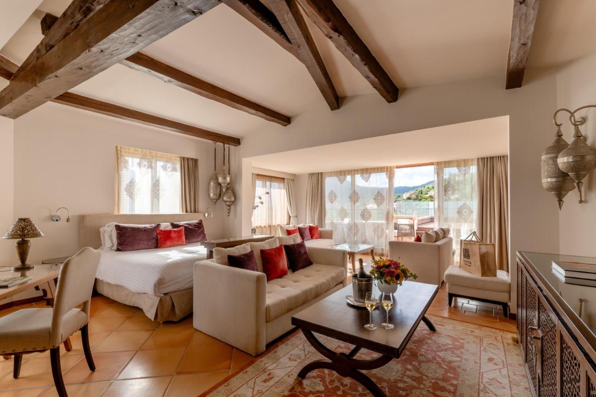 Tiara Yaktsa Côte d’Azur