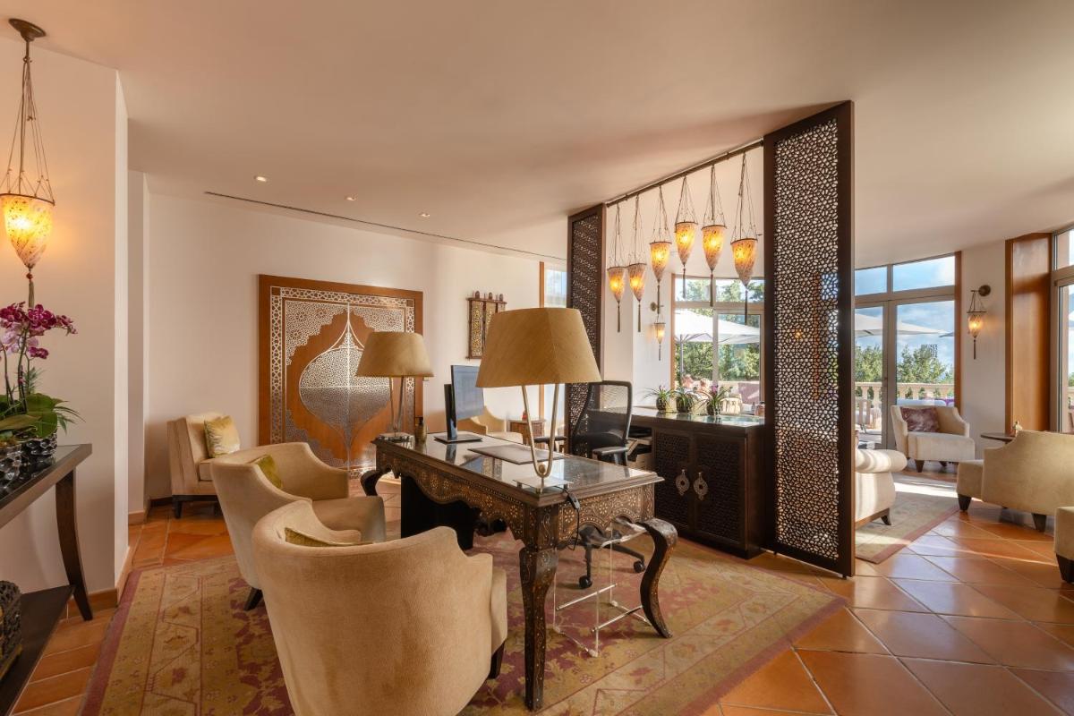 Tiara Yaktsa Côte d’Azur