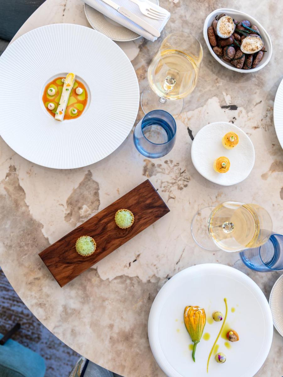 Tiara Yaktsa Côte d’Azur