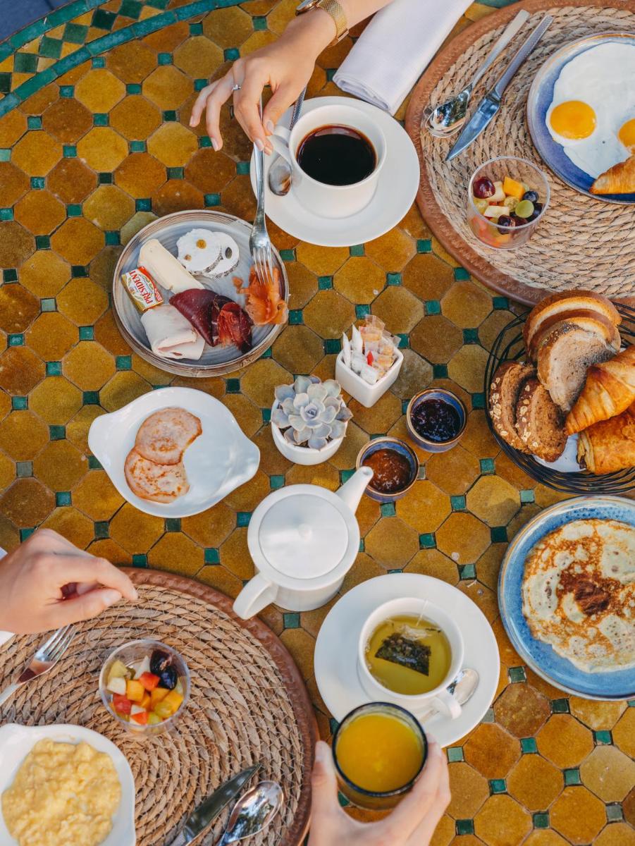 Tiara Yaktsa Côte d’Azur