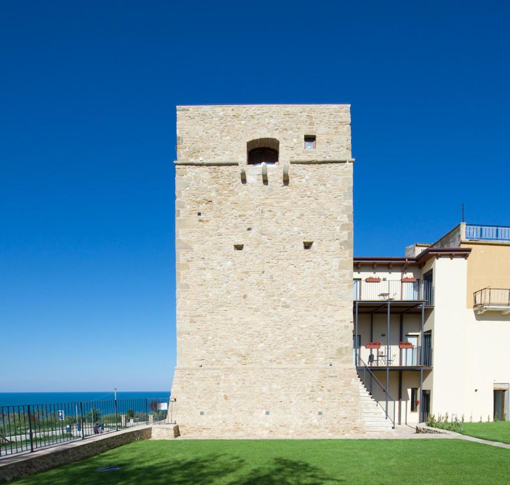 Torre della Loggia - Dimora Storica - Ortona