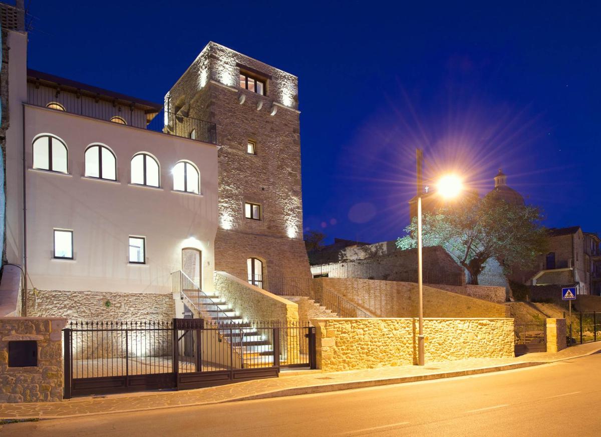 Torre della Loggia - Dimora Storica - Ortona