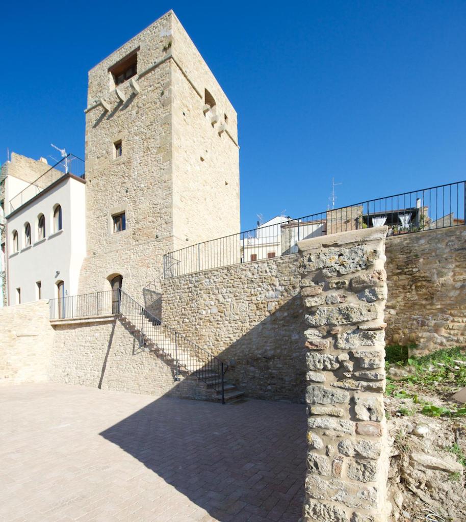 Torre della Loggia - Dimora Storica - Ortona