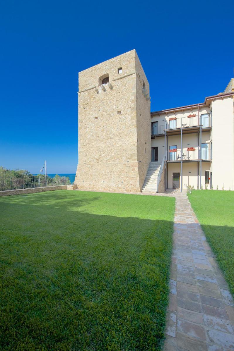 Torre della Loggia - Dimora Storica - Ortona