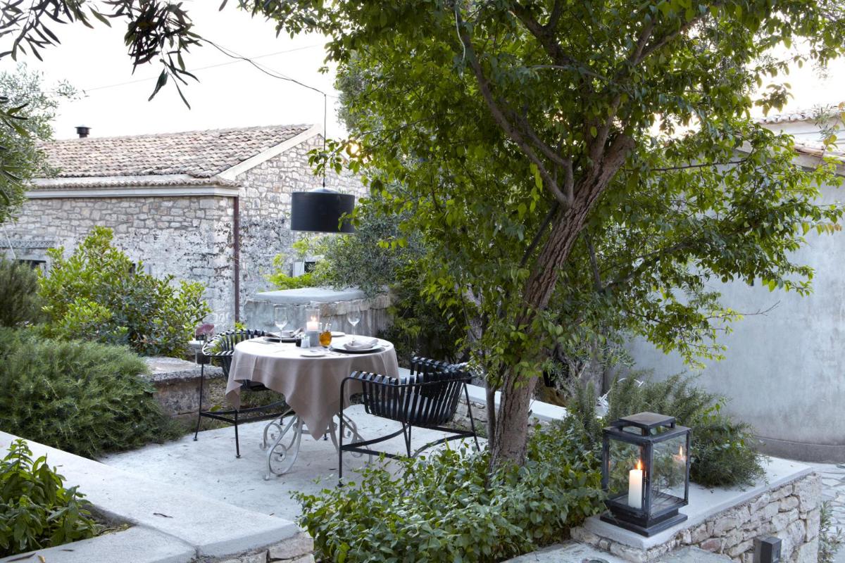 Torri E Merli Boutique Hotel