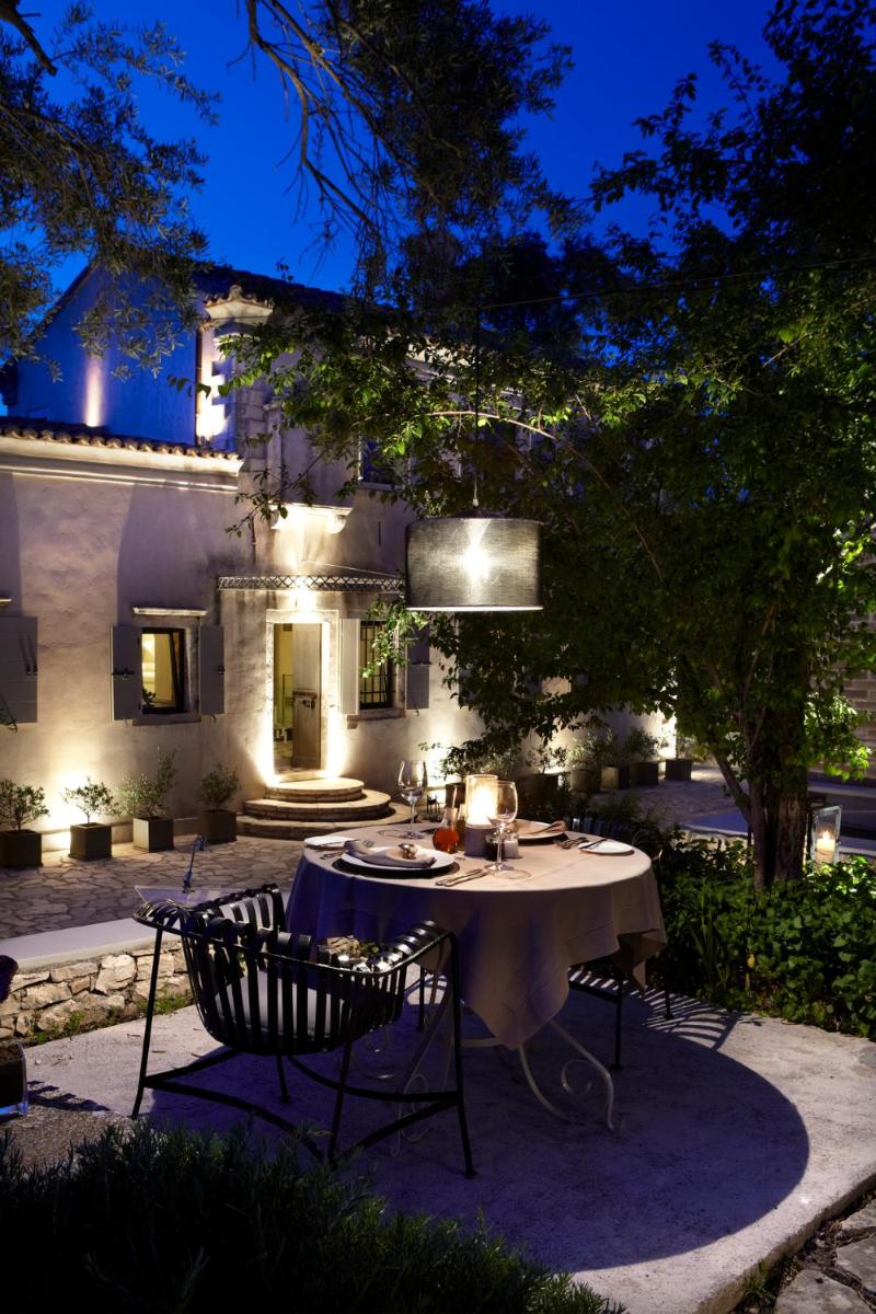 Torri E Merli Hotel by GHH