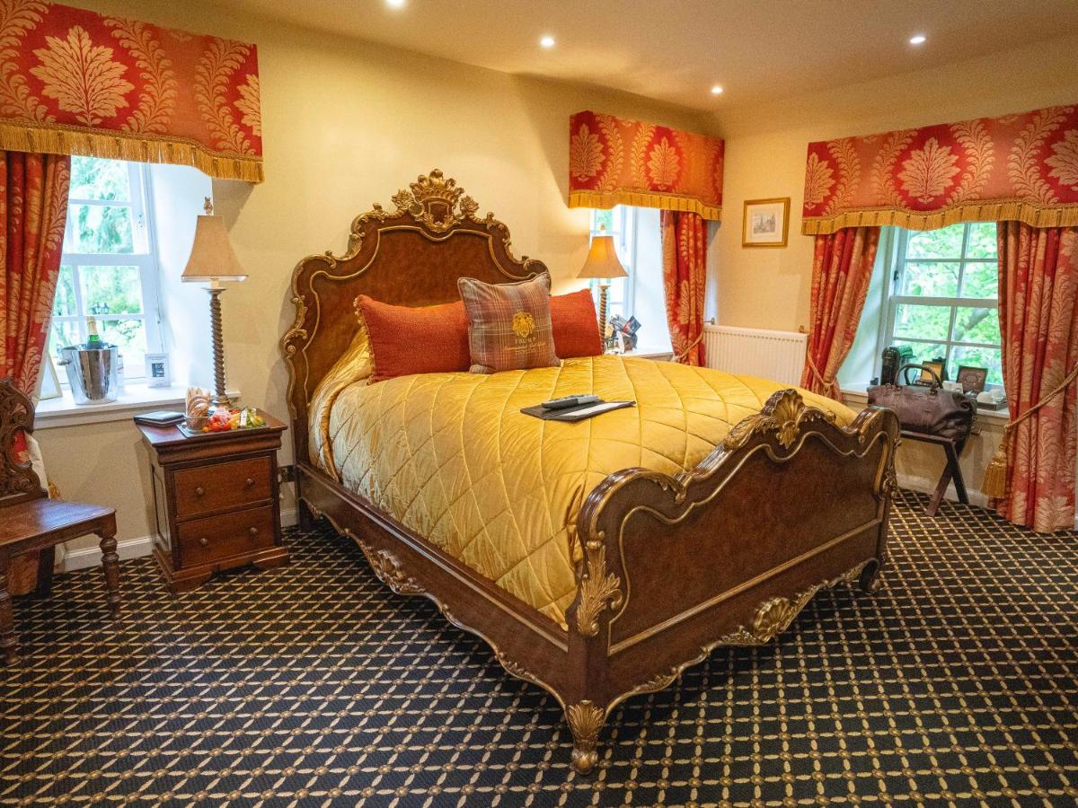 Trump MacLeod House & Lodge, Scotland