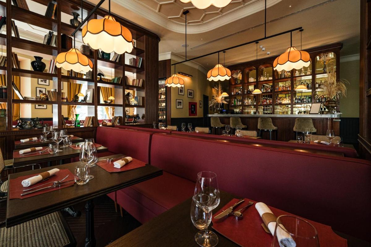 U-Visionary Roma Hotel