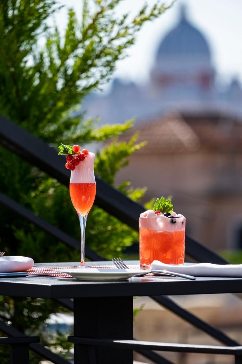 U-Visionary Roma Hotel