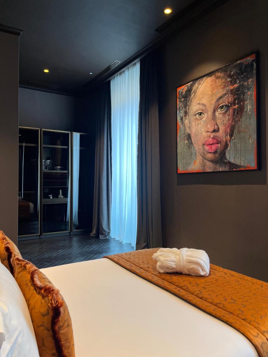 U-Visionary Roma Hotel