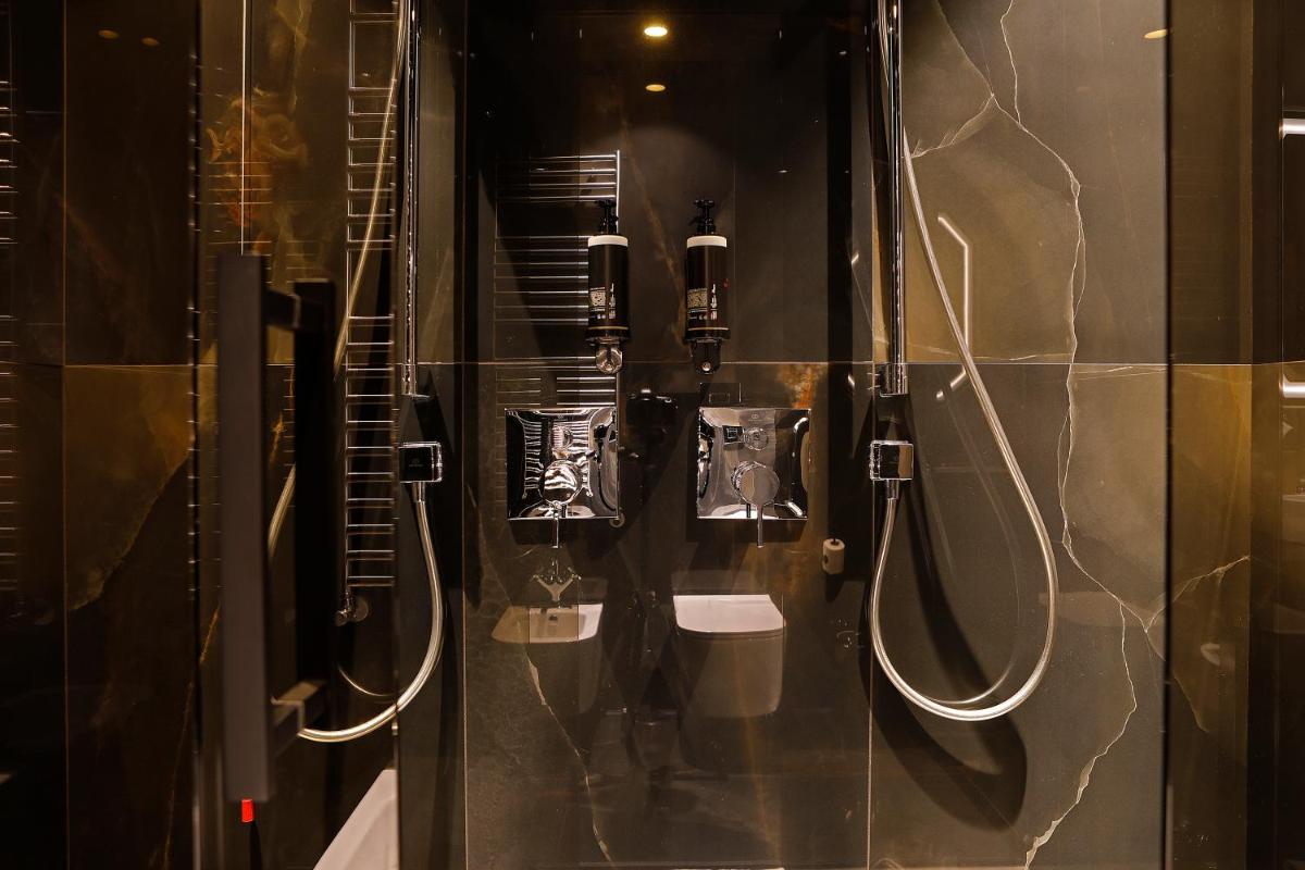 U-Visionary Roma Hotel