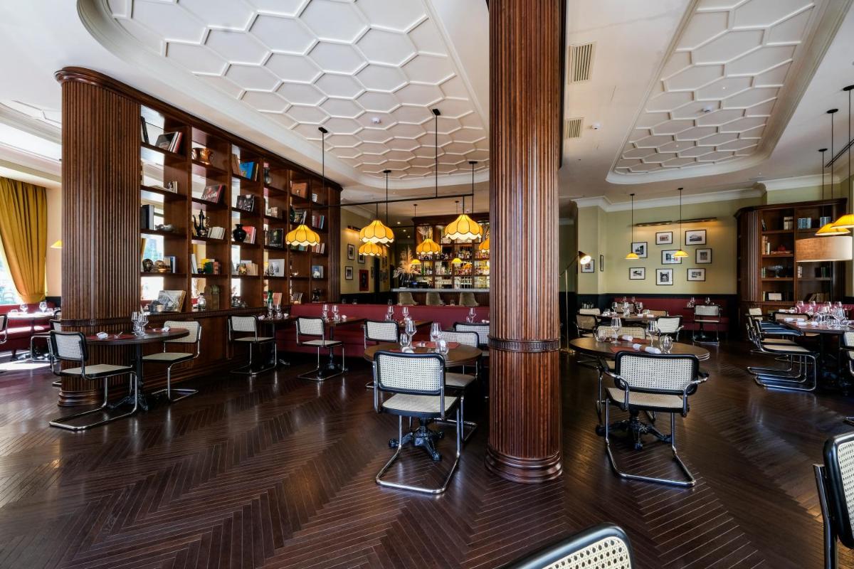 U-Visionary Roma Hotel