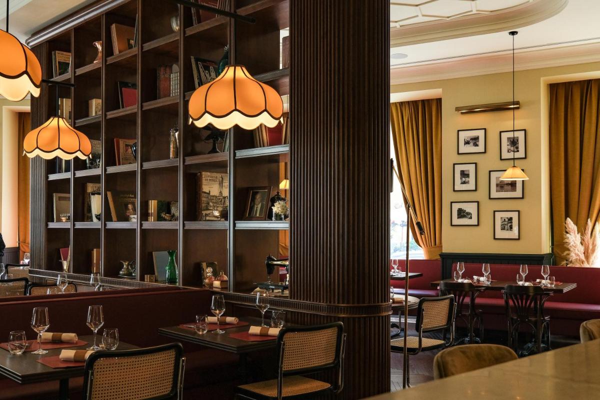 U-Visionary Roma Hotel