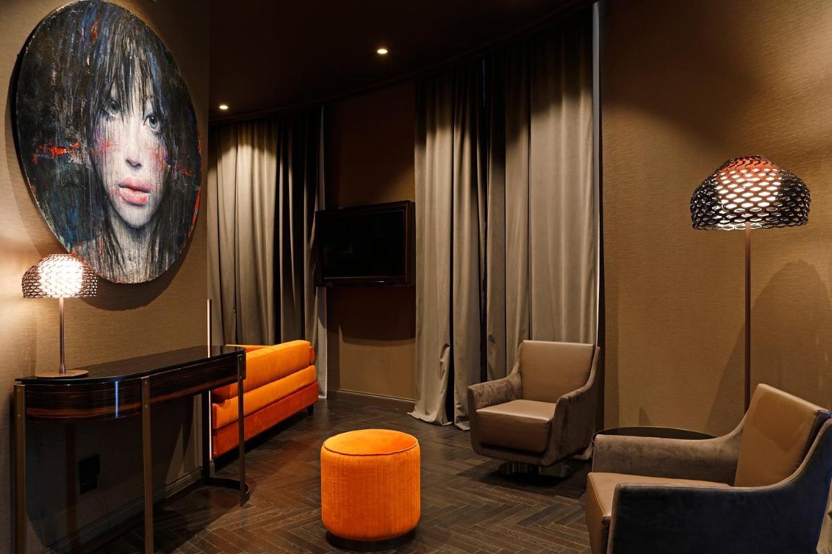 U-Visionary Roma Hotel