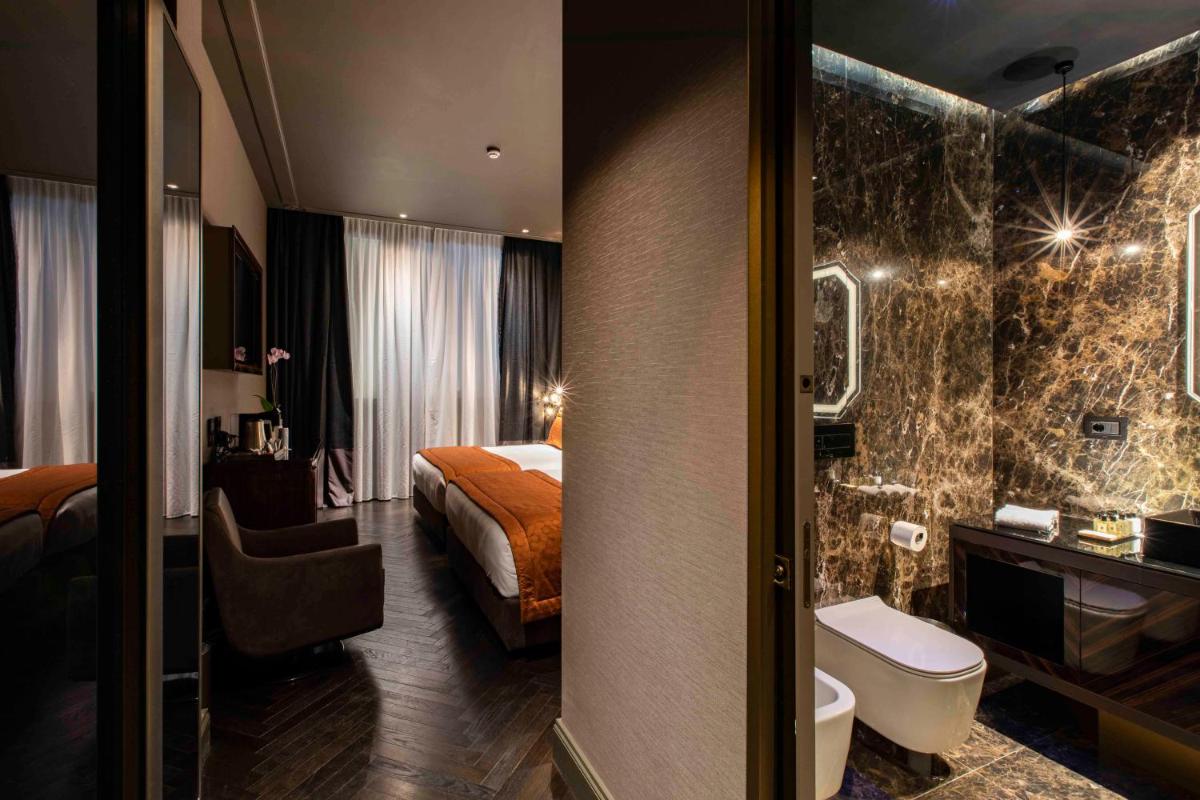U-Visionary Roma Hotel