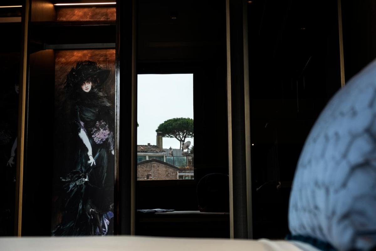 U-Visionary Roma Hotel