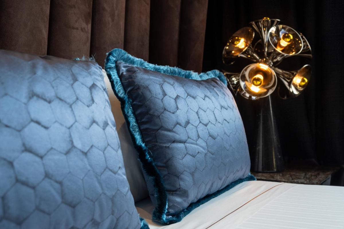 U-Visionary Roma Hotel