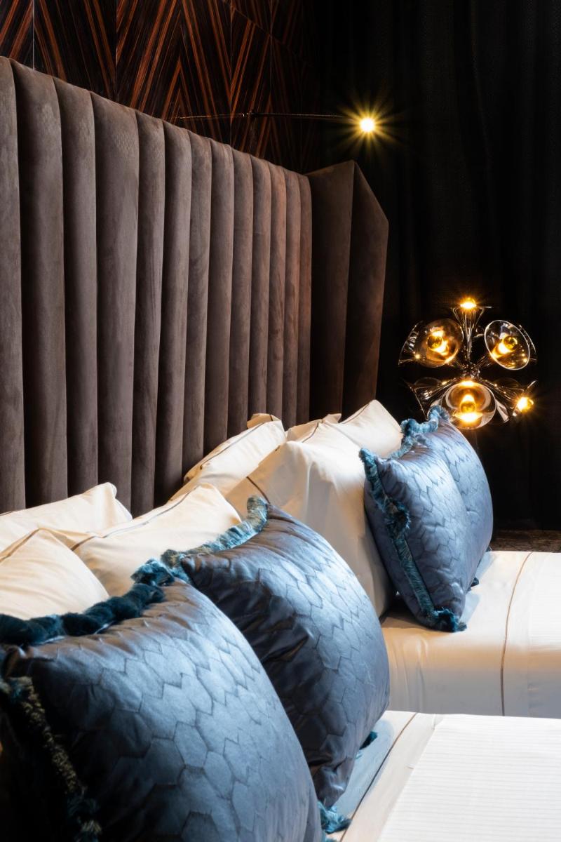 U-Visionary Roma Hotel