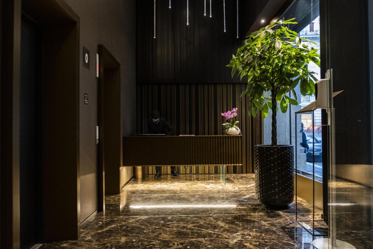 U-Visionary Roma Hotel
