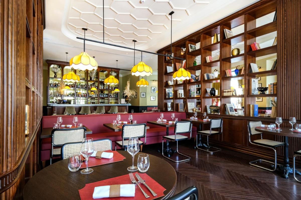 U-Visionary Roma Hotel