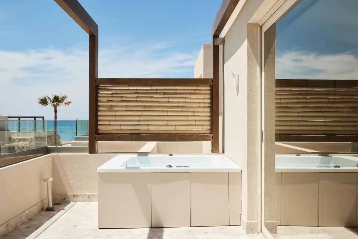 Uzenie All Suites Boutique Resort