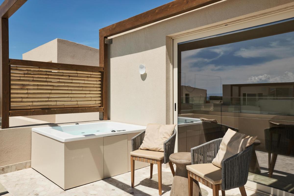 Uzenie All Suites Boutique Resort - Adults Only