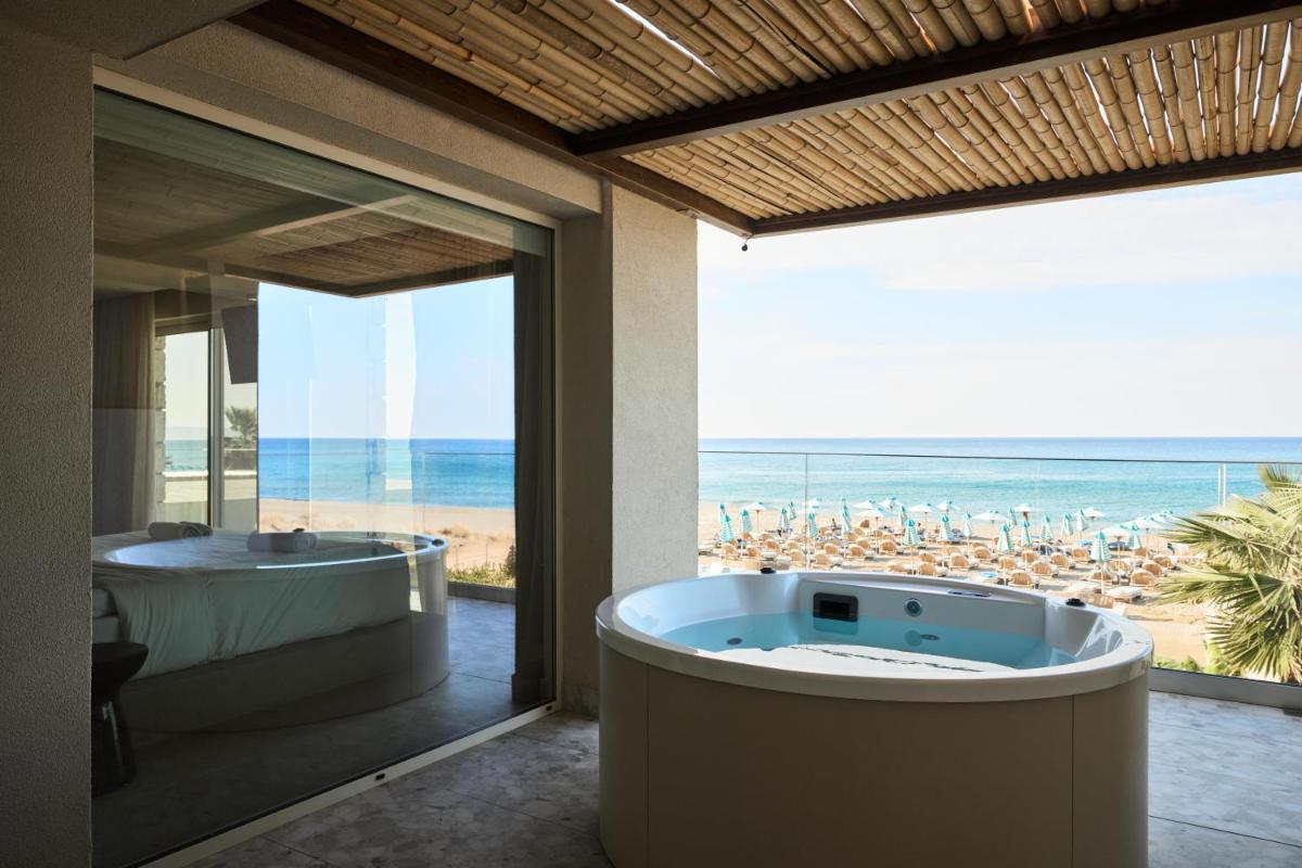 Uzenie All Suites Boutique Resort - Adults Only