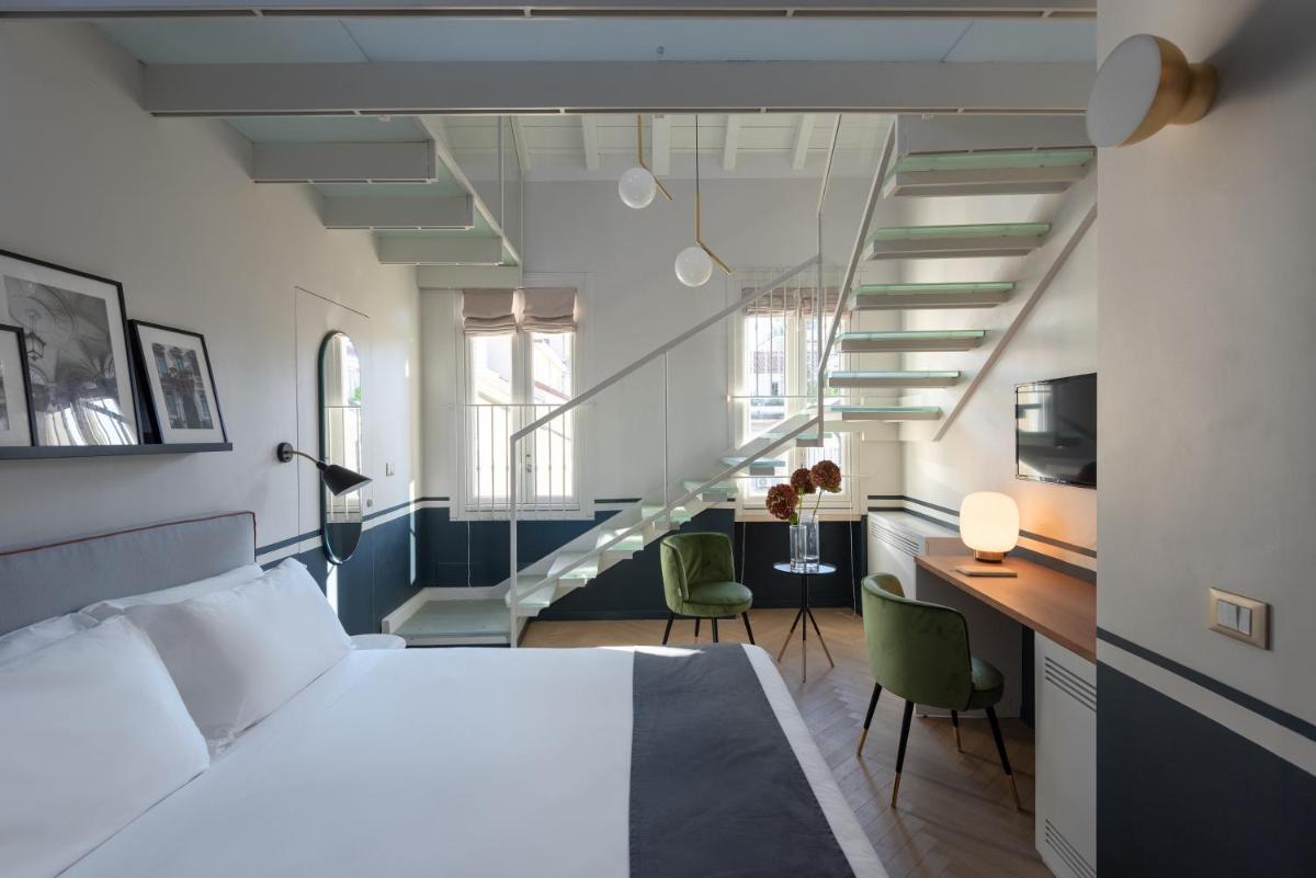 Velvet Grey Boutique Hotel