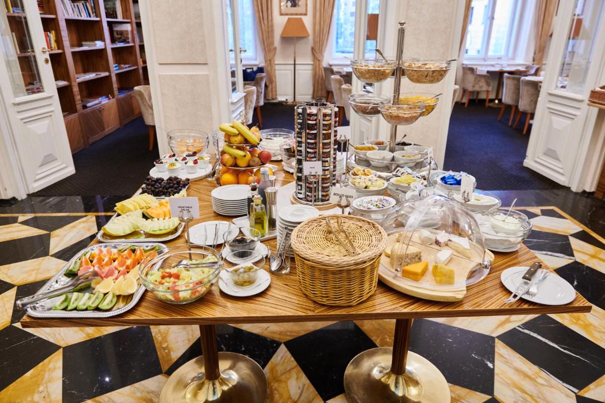 Ventana Hotel Prague