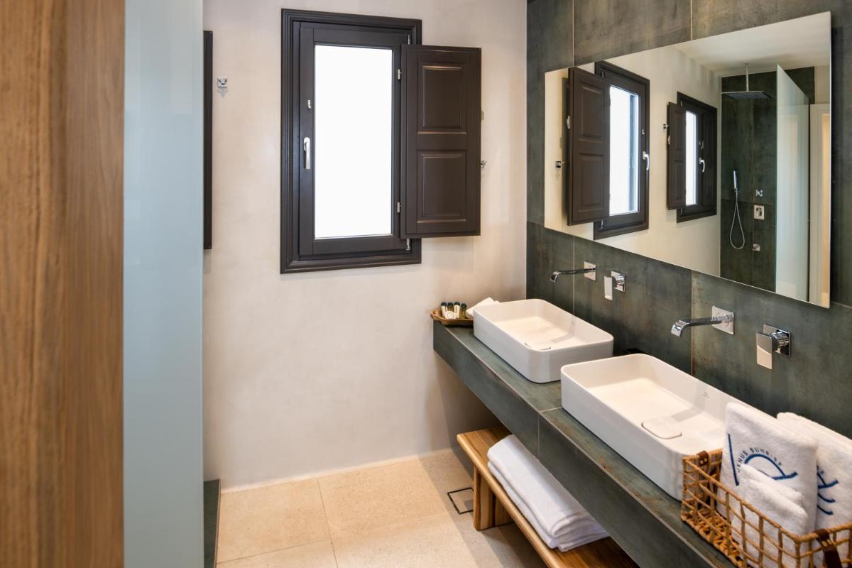 Venus Sunrise Suites & Villas